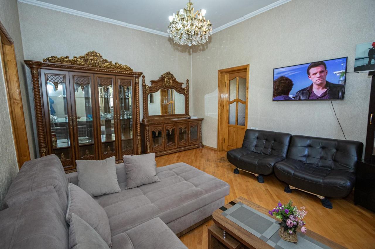 Barnaba Apartment Tbiliszi Kültér fotó